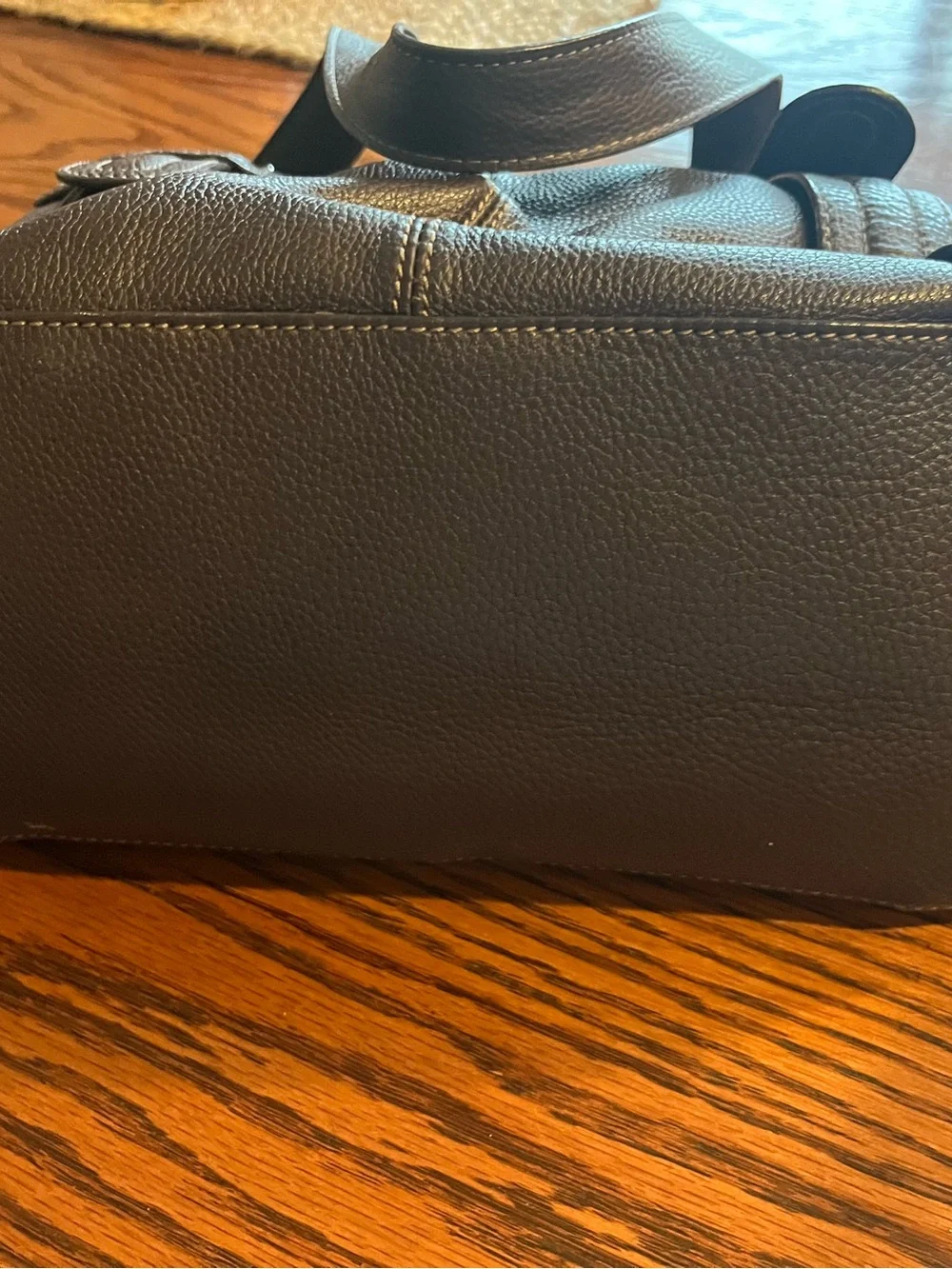 Tignanello Brown Pebbled Leather shoulder bag! EUC Beautiful bag!